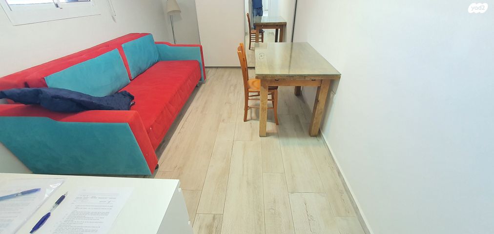 דירה, רב אלוף דן שומרון, קרית קריניצי, רמת גן