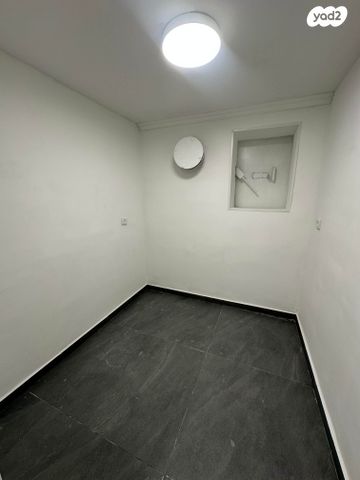 בית פרטי/ קוטג', הגאולה, המושבה הגרמנית, גן יבנה