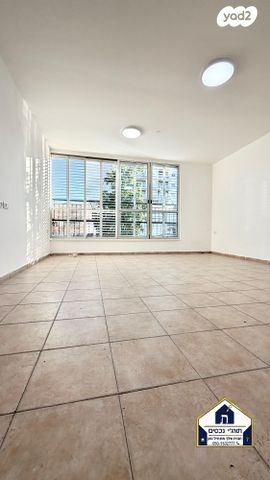 שדרות ירושלים 81