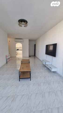 דירה, התחייה, נאות שושנים, חולון