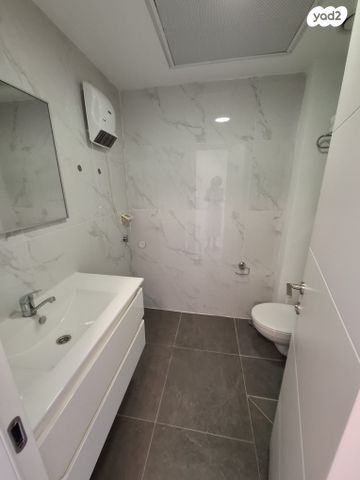 דירה, השונית, מרינה, הרצליה