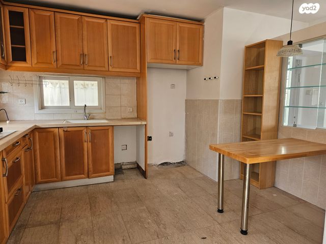 דירה, סירקין, פועלי הרכבת, גבעתיים