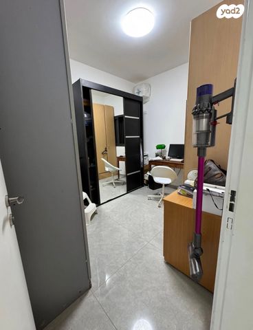 דירה, זטלר 16, כפר סבא הירוקה, כפר סבא