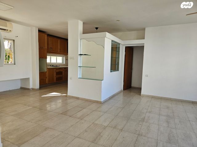 דירה, סירקין, פועלי הרכבת, גבעתיים