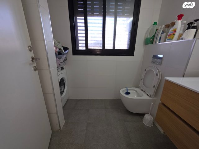 גג/ פנטהאוז, הרב משה מרדכי, טירת כרמל