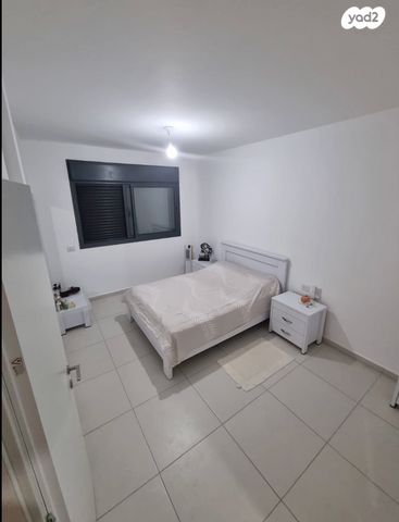 דירה, דבורה עומר, נאות שדה, רעננה