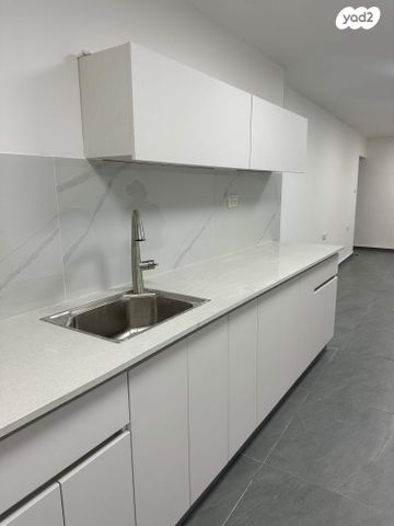 בית פרטי/ קוטג', הגאולה, המושבה הגרמנית, גן יבנה