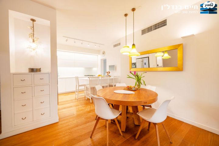 דירת גן, שמעון בן צבי, שטח 9, גבעתיים