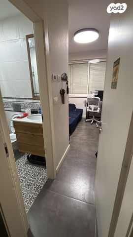 דירה, נתן אלתרמן, הרצליה