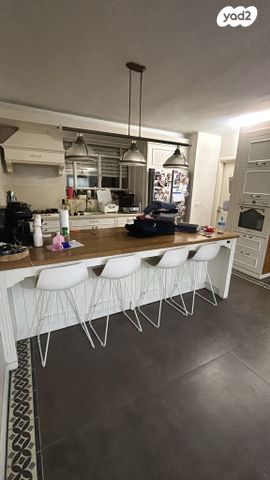 דירה, נתן אלתרמן, הרצליה