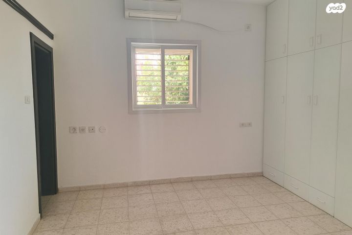 דירה, השר משה, נגבה, רמת גן