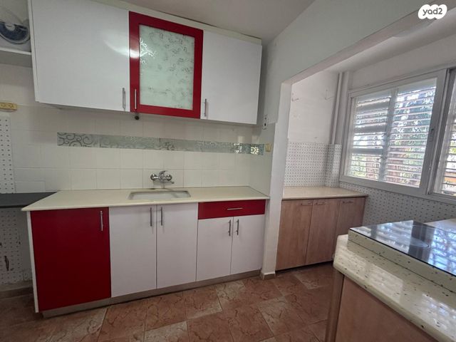 דירה, שדרות דגניה 15, קרית חיים מערבית, חיפה