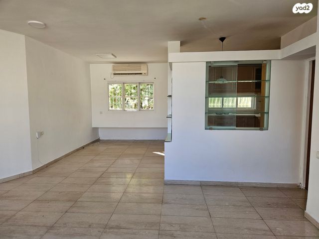 דירה, סירקין, פועלי הרכבת, גבעתיים