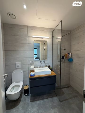 דירה, ניסים אלוני 2, צמרות איילון, פארק צמרת, תל אביב יפו