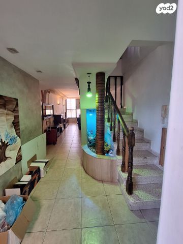 גג/ פנטהאוז, חביבה רייק, לב העיר, בת ים