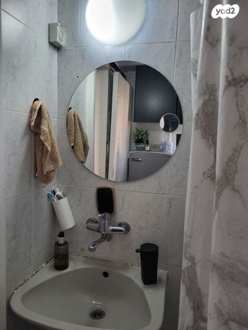 דירה, השלושה, בת ים