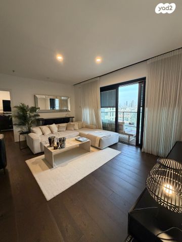 ניסים אלוני 2