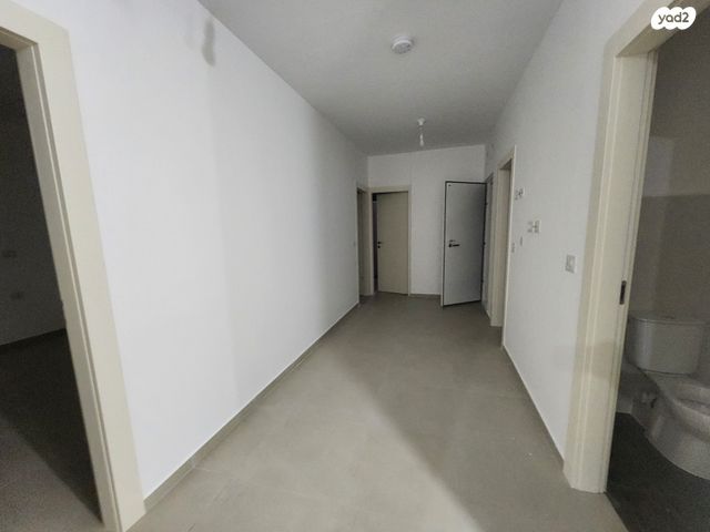 דירה, דרך ארץ, החורש, חריש