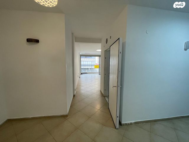 דירה, הרב קוקיס 12, עצמאות יוספטל, בת ים