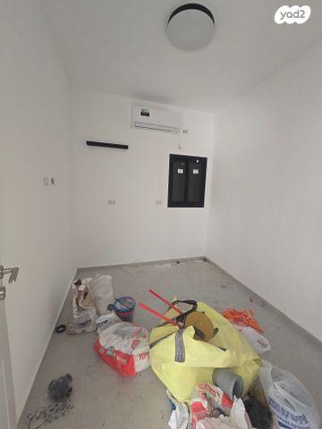 דו משפחתי, דוד רמז, קרית אלון, פתח תקווה