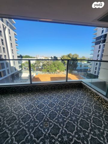 דירה, הצנחנים 15, נווה שרת, תל אביב יפו