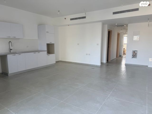 דירה, פיקוס 9, נווה גולן, יפו ג', תל אביב יפו