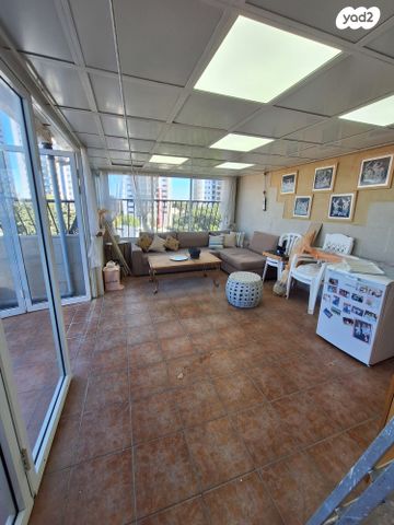 גג/ פנטהאוז, חביבה רייק, לב העיר, בת ים