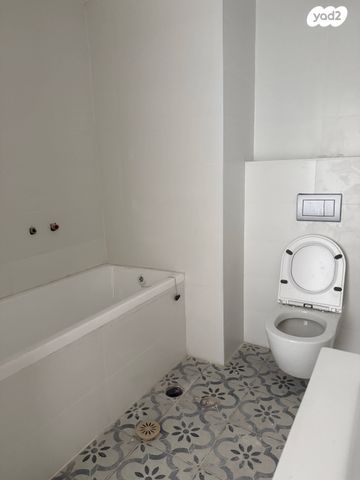 דירה, פיקוס 9, נווה גולן, יפו ג', תל אביב יפו