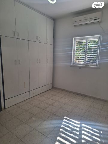 דירה, השר משה, נגבה, רמת גן