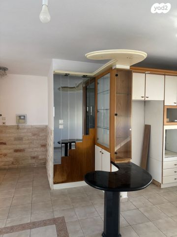 דירה, שדרות ניצה, נתניה