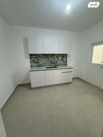 דירה, רמת הגולן, קרית שרת מזרח, חולון