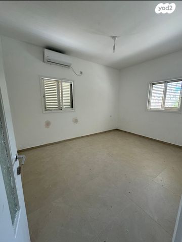 דירה, רמת הגולן, קרית שרת מזרח, חולון