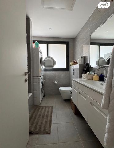 דירה, זטלר 16, כפר סבא הירוקה, כפר סבא