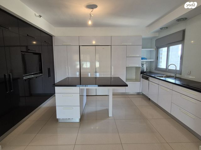 דירה, שא נס, פארק המושבה, באר יעקב