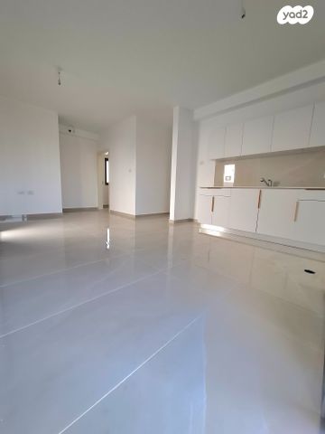 גג/ פנטהאוז, רבי עקיבא, רובע ג', אשדוד