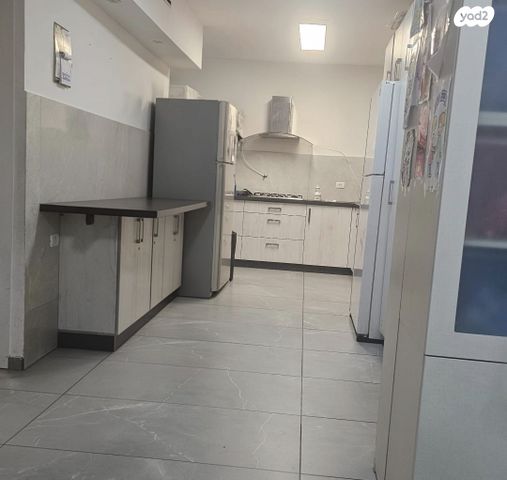 דירה, הרב כהנמן 42, מרכז העיר, בני ברק