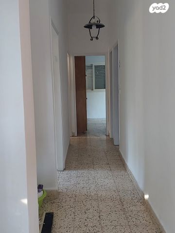 דירה, דרך הפסגה, בית זית, בית זית