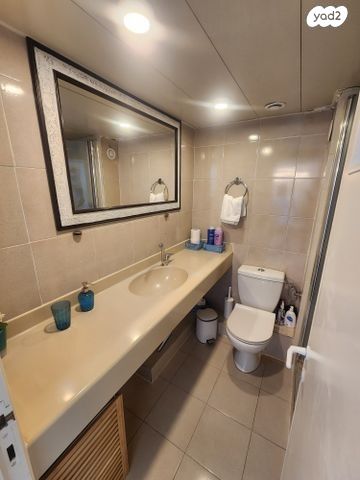 דירה, נאות גולף, נאות גולף, קיסריה