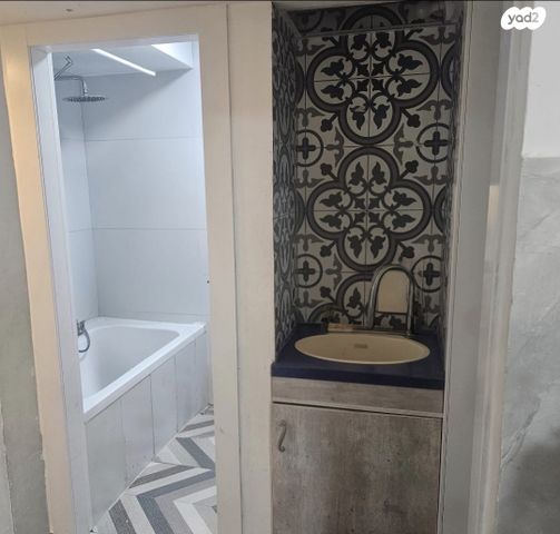 דירה, הרב כהנמן 42, מרכז העיר, בני ברק