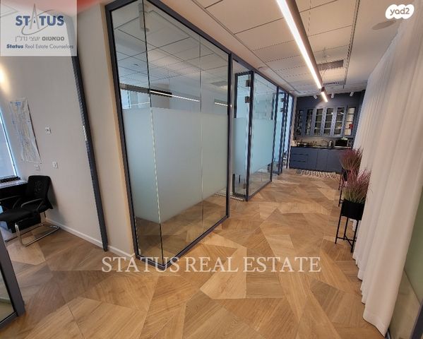משרדים, בורסה, רמת גן