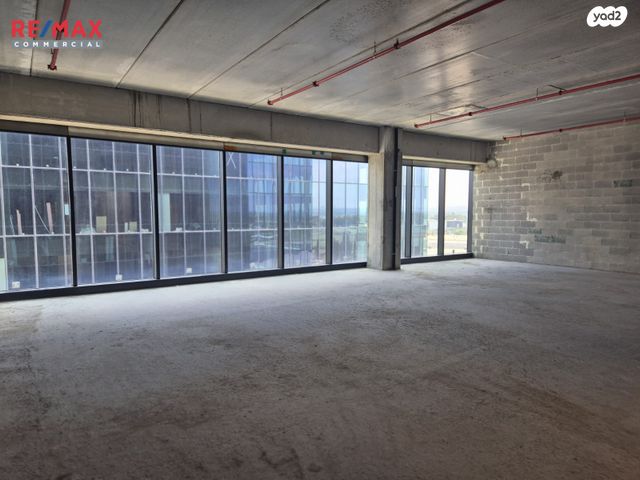 משרדים, החרש 15, הוד השרון