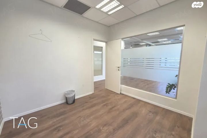 משרדים, מדינת היהודים, הרצליה