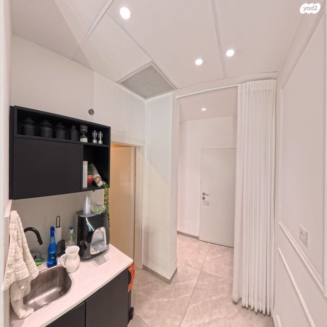 משרדים, עגנון, נהריה