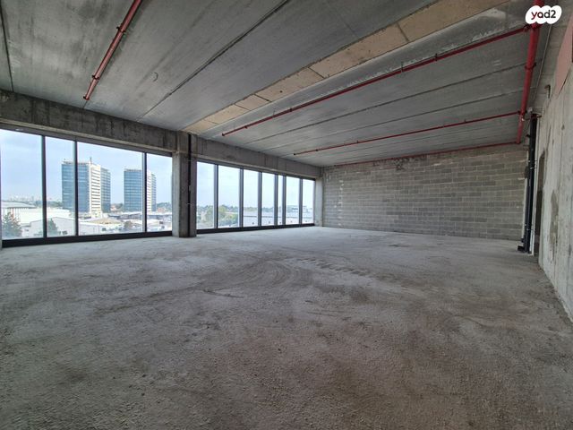 משרדים, החרש, הוד השרון