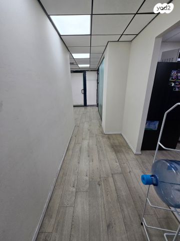 חנויות/ שטח מסחרי, שדרות ההסתדרות 25, צומת הקריות, חוף שמן, חיפה