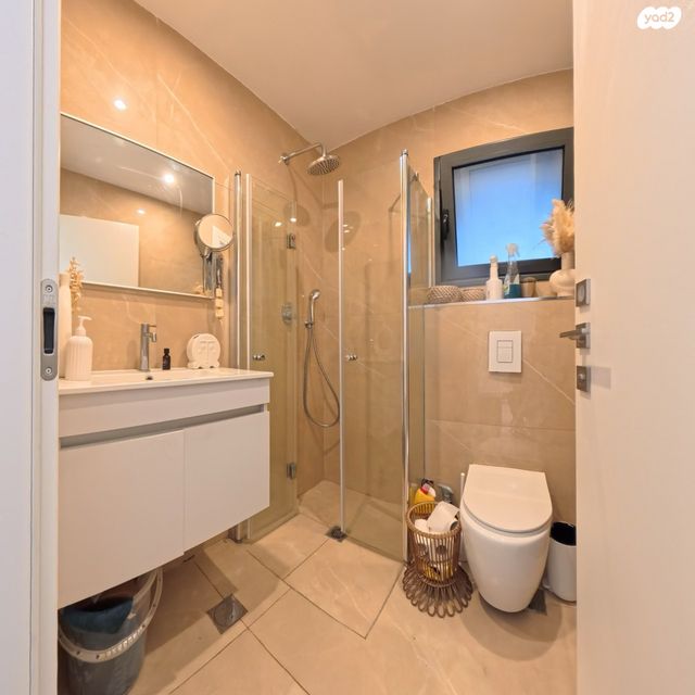 משרדים, עגנון, נהריה