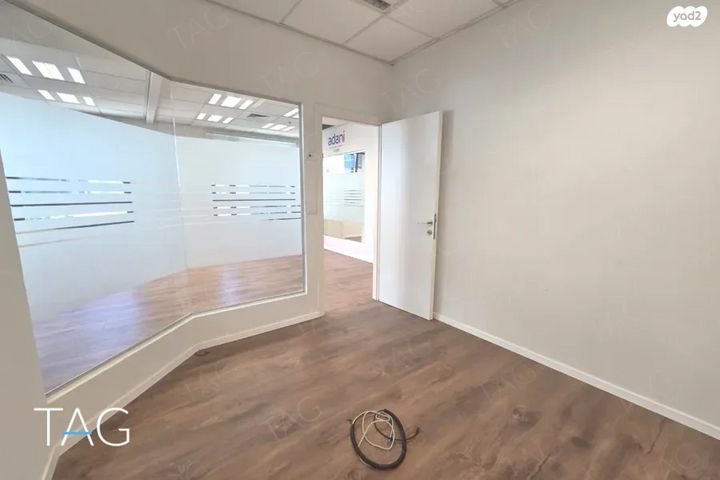 משרדים, מדינת היהודים, הרצליה