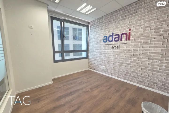 משרדים, מדינת היהודים, הרצליה