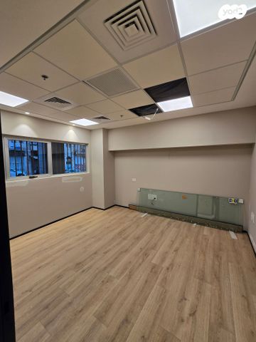 משרדים, שדרות הפלי"ם 2, קרית הממשלה ע"ש רבין, חיפה