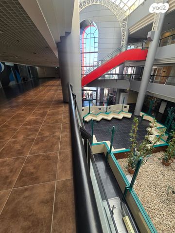 קליניקות, יוסף לישנסקי 27, מב"ת מערב, אזור תעשייה חדש, ראשון לציון